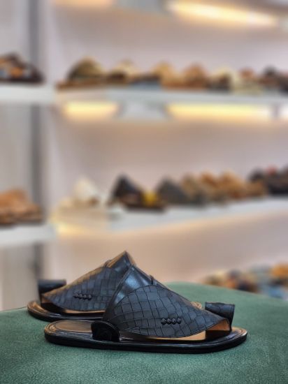 صورة شرقي نقش تمساح جلد طبيعي ارضيه مرنه ومنخفضه